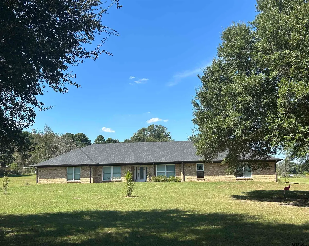 2201 Ridgley Drive, Flint, TX 75762 - Image #1