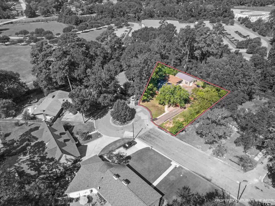 6 Lindsey Ln, Longview, TX 75601 - #2