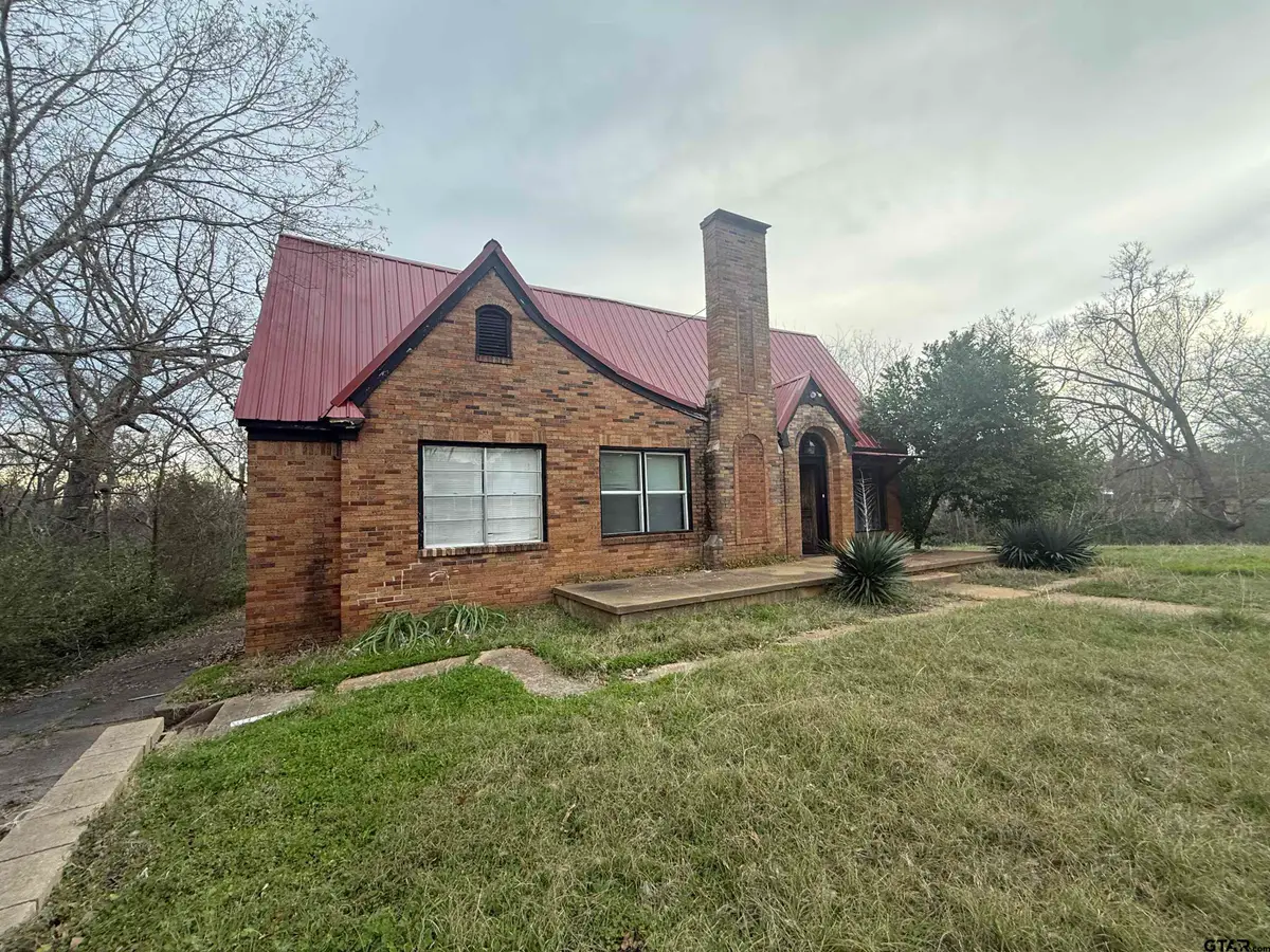 407 Gay Ave, Palestine, TX 75801 - #1