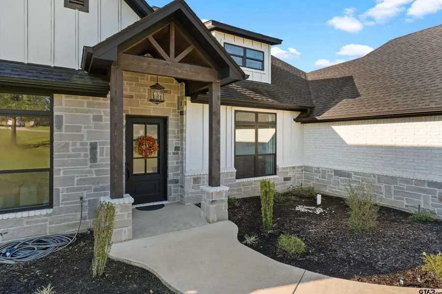 160 Chase Creek Dr. S, Henderson, TX 75654 - #3