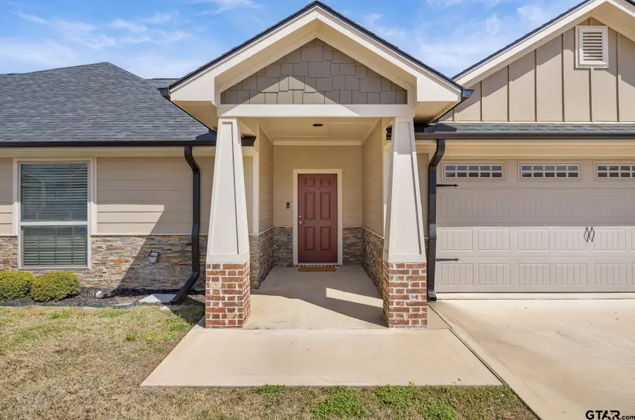 815 E Grande R-103, Tyler, TX 75703 - Image #2