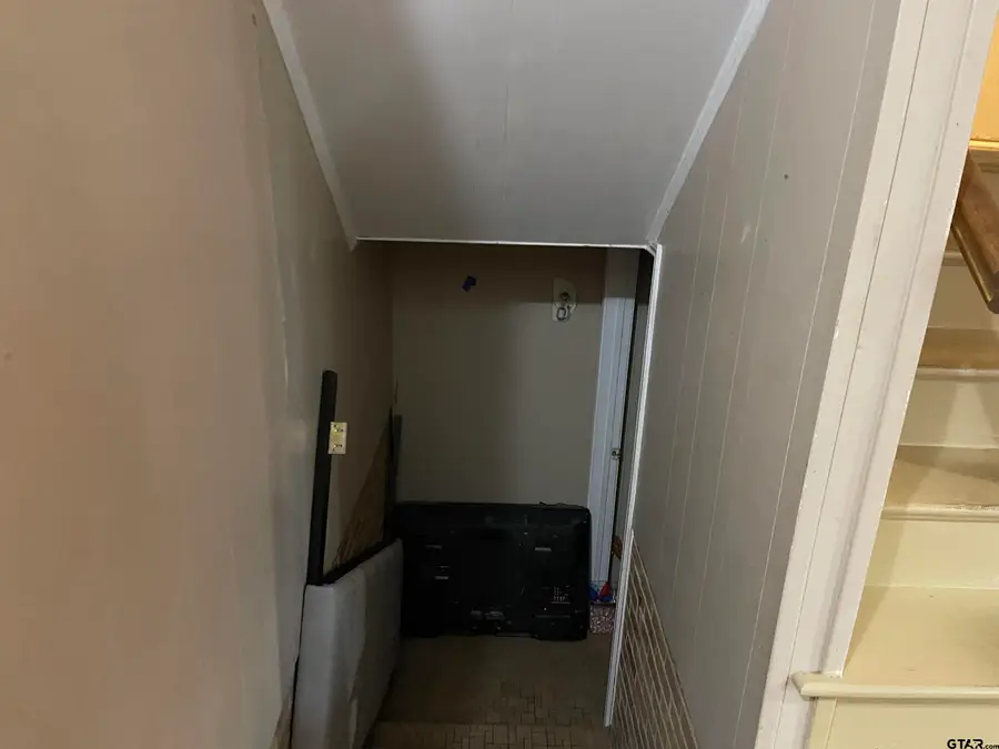 3300 Brookside Dr, Tyler, TX 75701 - Image #3