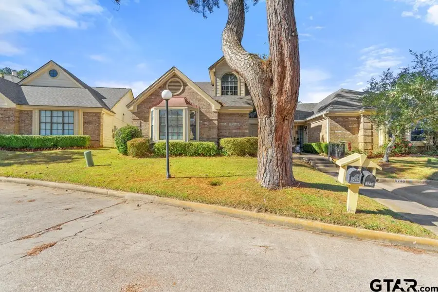 5745 Golden Oaks, Tyler, TX 75703 - Image #2