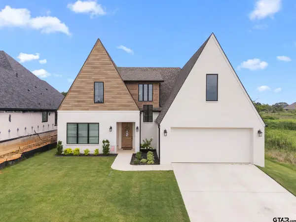 3143 Club Dr, Tyler, TX 75703