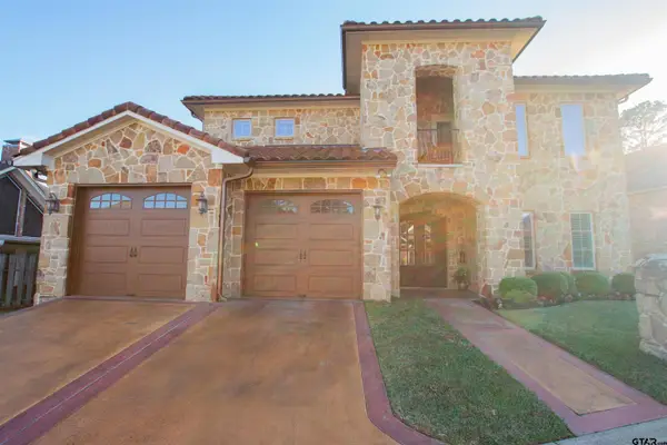 7130 Holly Square Ct, Tyler, TX 75703