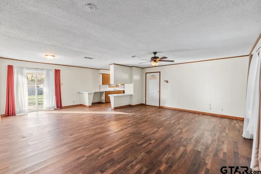 209 Beach, Jacksonville, TX 75766 - #3