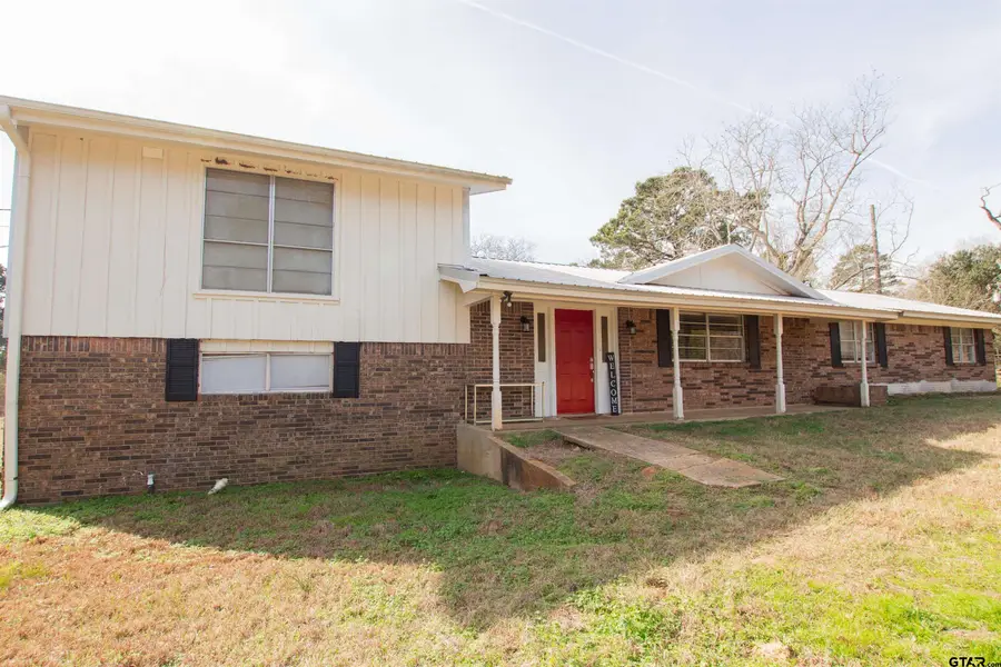 819 Palestine St, Alto, TX 75925 - #2