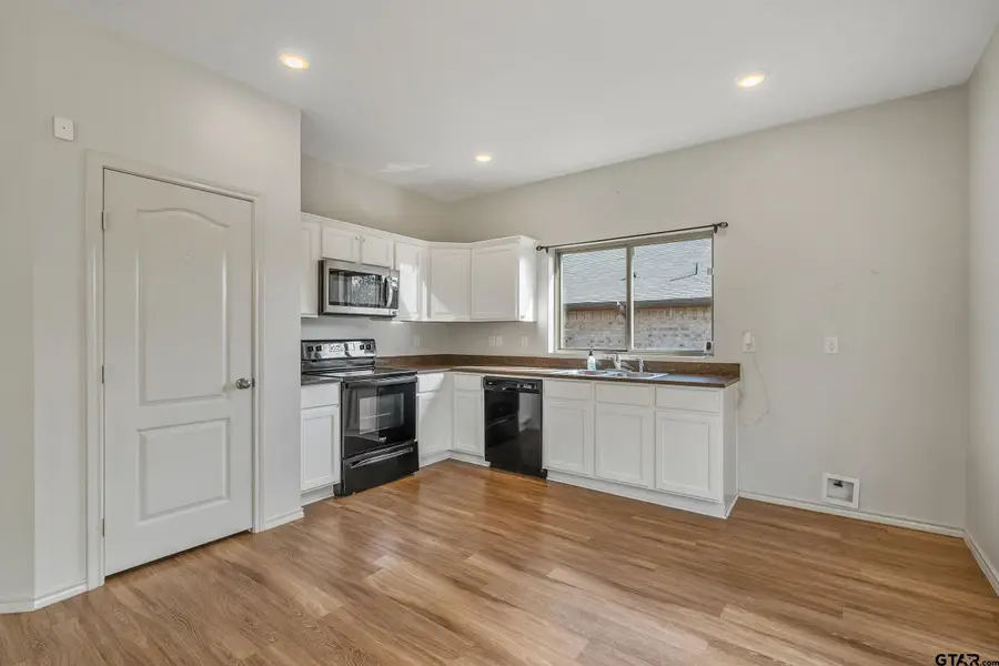 112 Summit Cv, Jacksonville, TX 75766 - #3