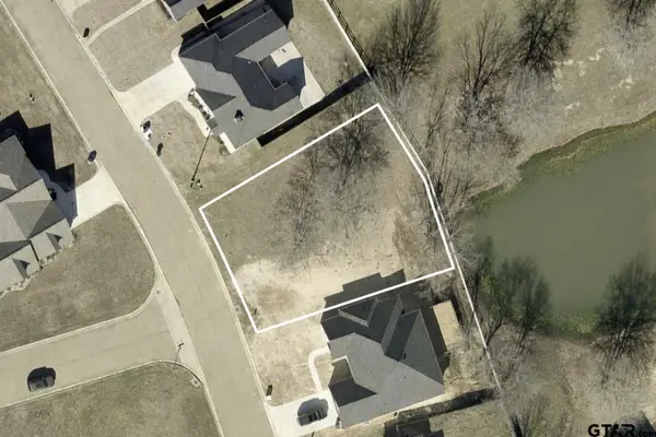 2824 Kingfisher Ln, Mt Pleasant, TX 75455