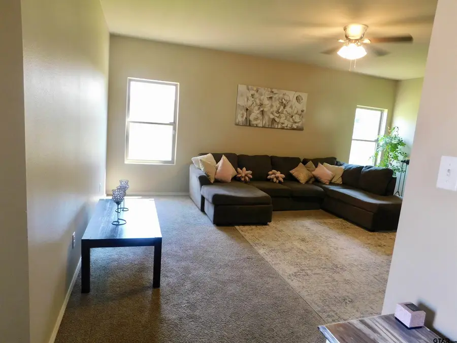 5840 Deauville, Tyler, TX 75704 - Image #3