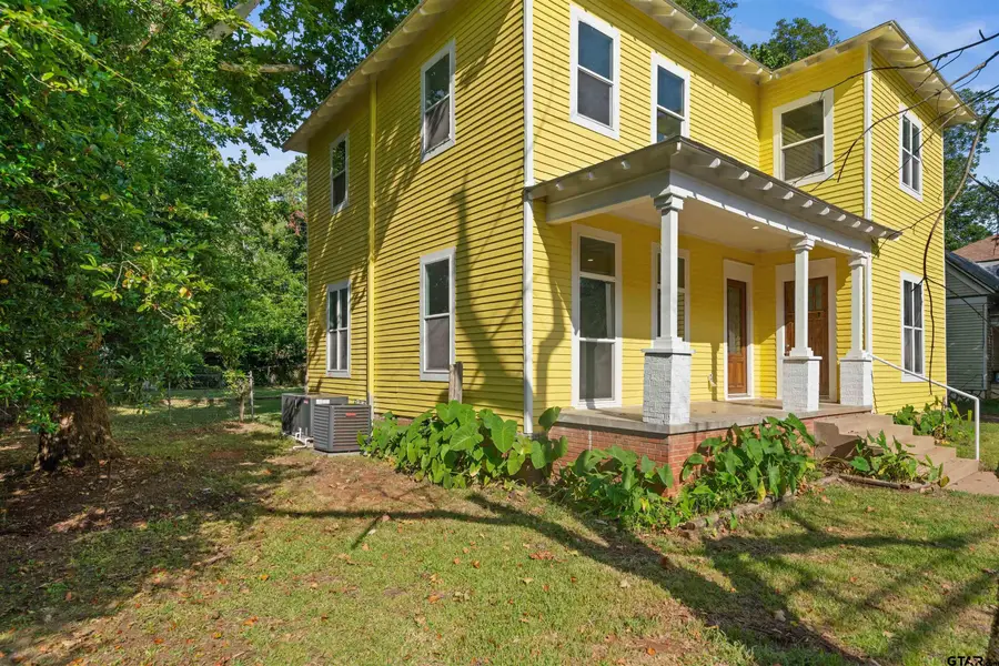 917 N JACKSON ST, Palestine, TX 75801 - #2