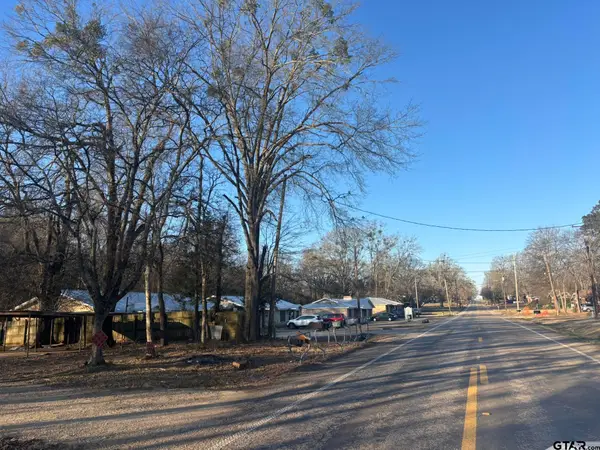 609 Jefferson St., Pittsburg, TX 75686