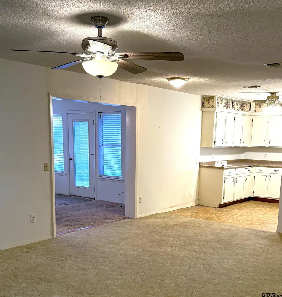 212 College St, Roxton, TX 75477 - #3
