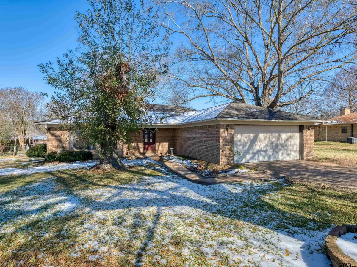 110 Wendy Dr., Whitehouse, TX 75791 - #1