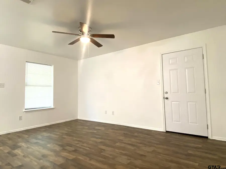 505 Red Springs Avenue, Mount Pleasant, TX 75455 - #2