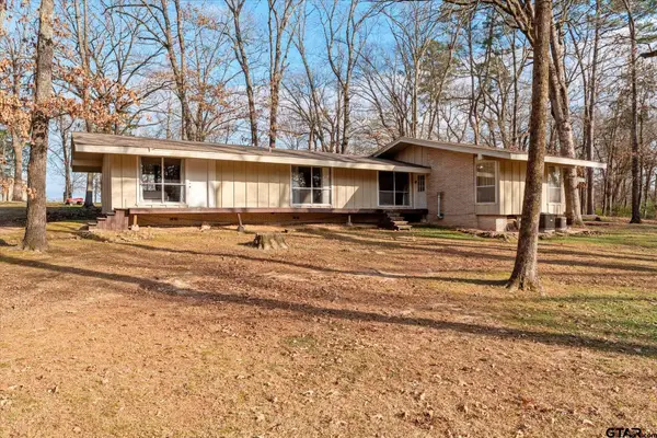 106 Lively, Mount Pleasant, TX 75455