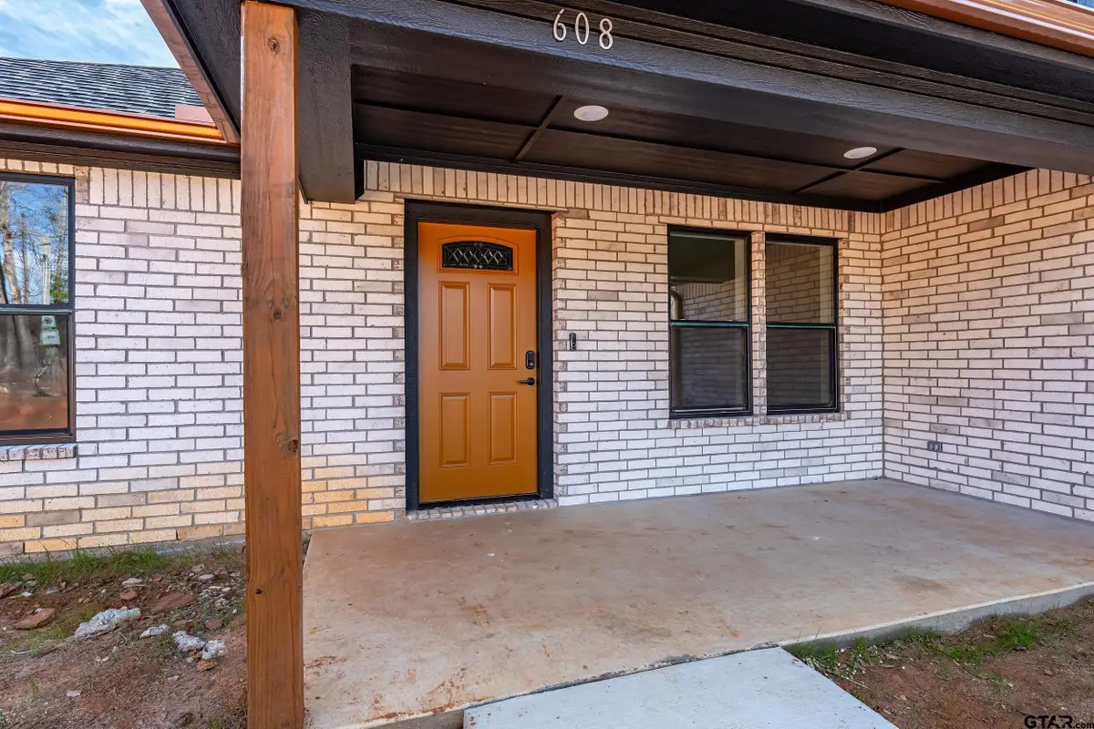 608 Giles St, Troup, TX 75789 - Image #1