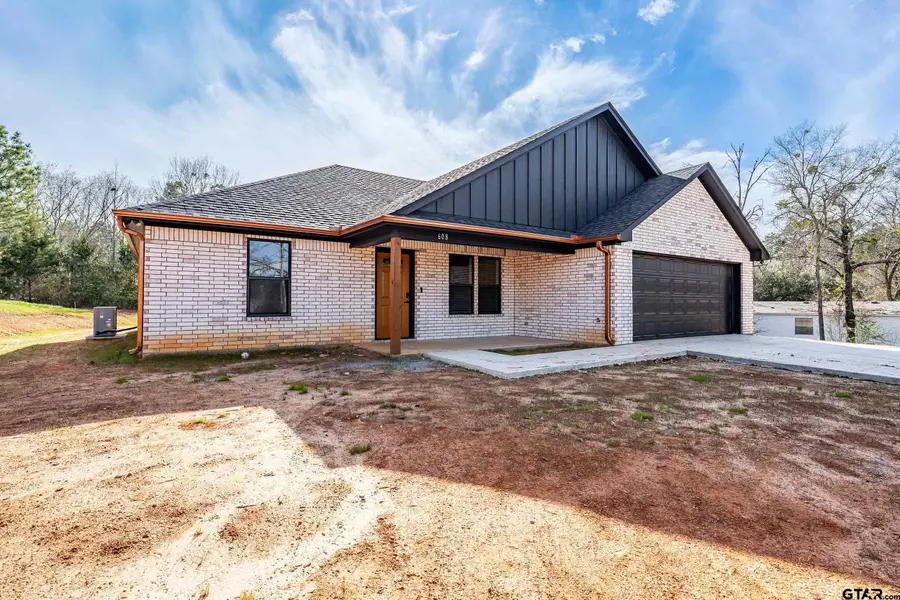 608 Giles St, Troup, TX 75789 - Image #3