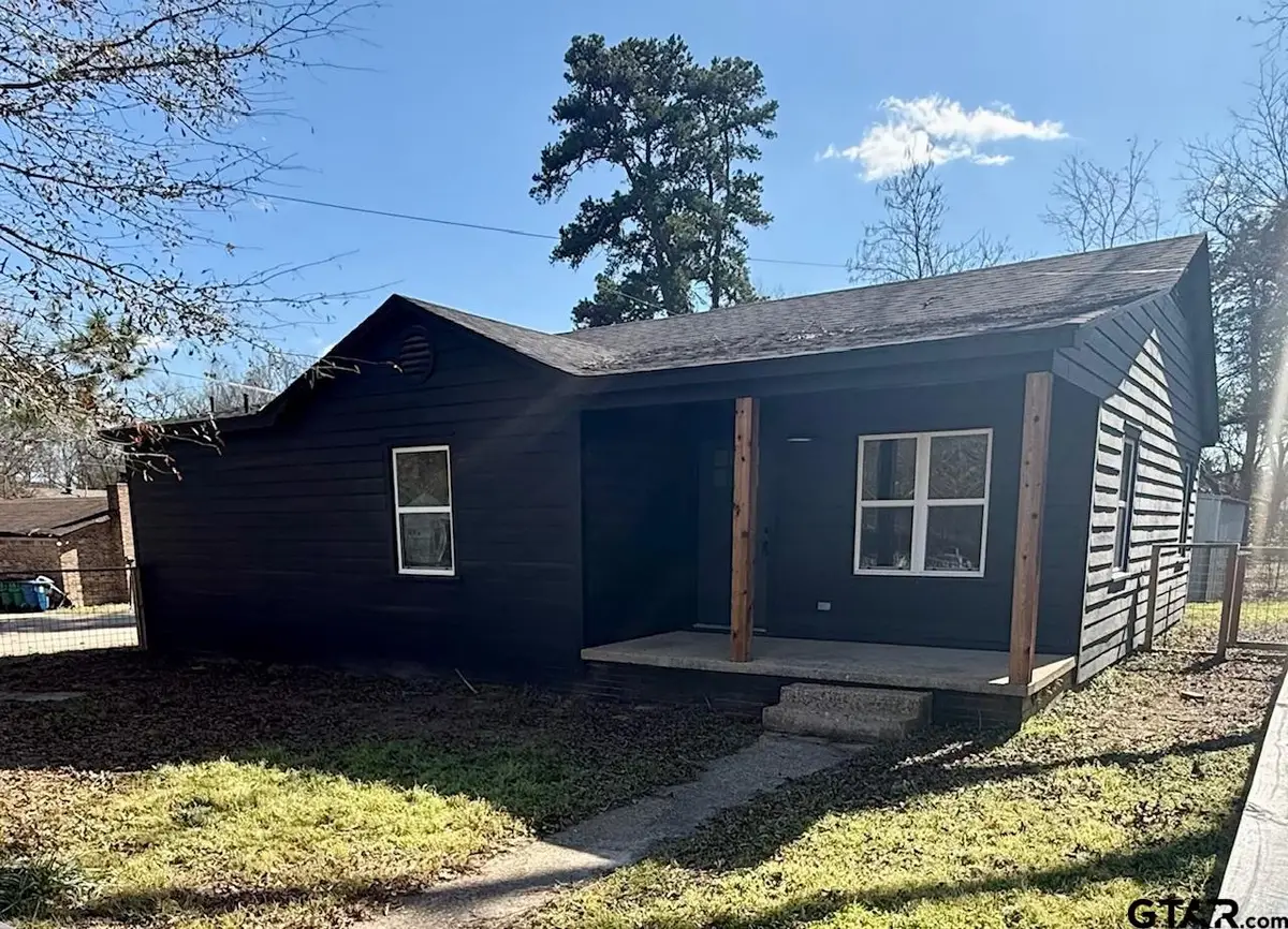 314 E Madison Street, Overton, TX 75684 - #1
