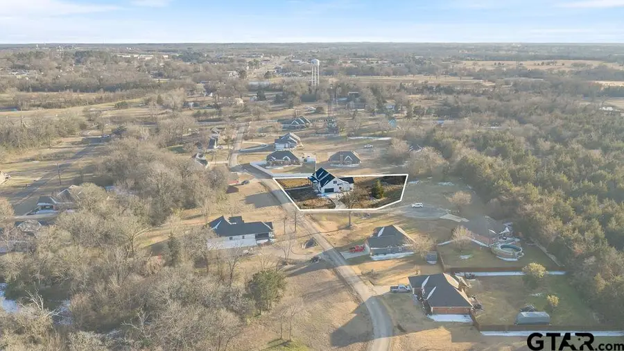 75 W Elmwood Dr, Mount Vernon, TX 75457 - #2