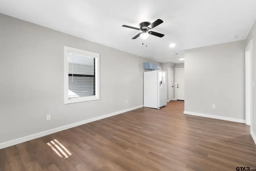 214 Randolph St, Lone Star, TX 75668 - Image #3