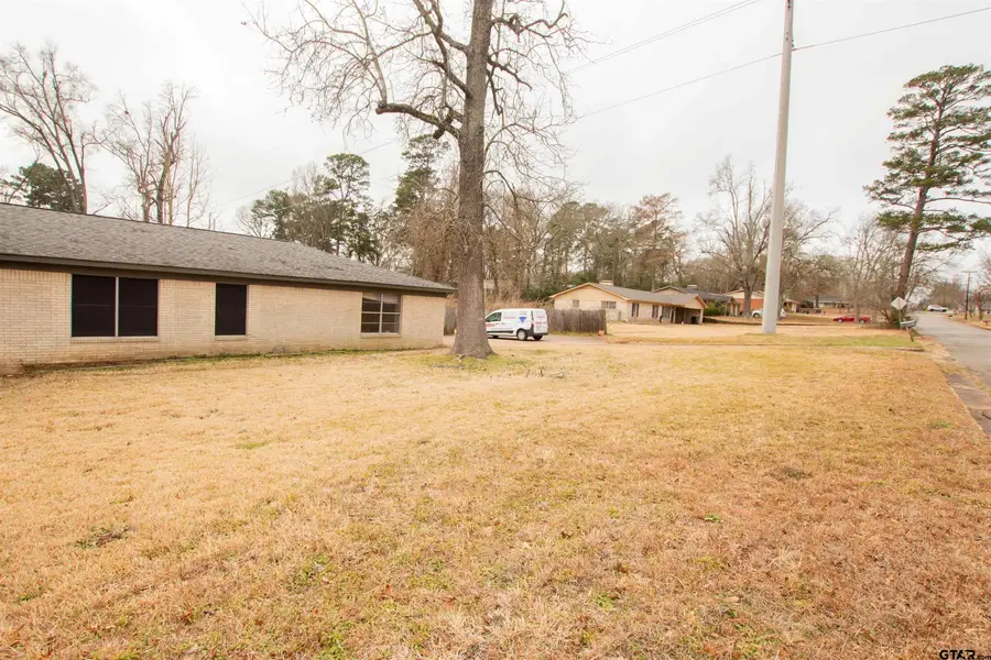 7618 Brookhollow Dr, Tyler, TX 75707 - #2