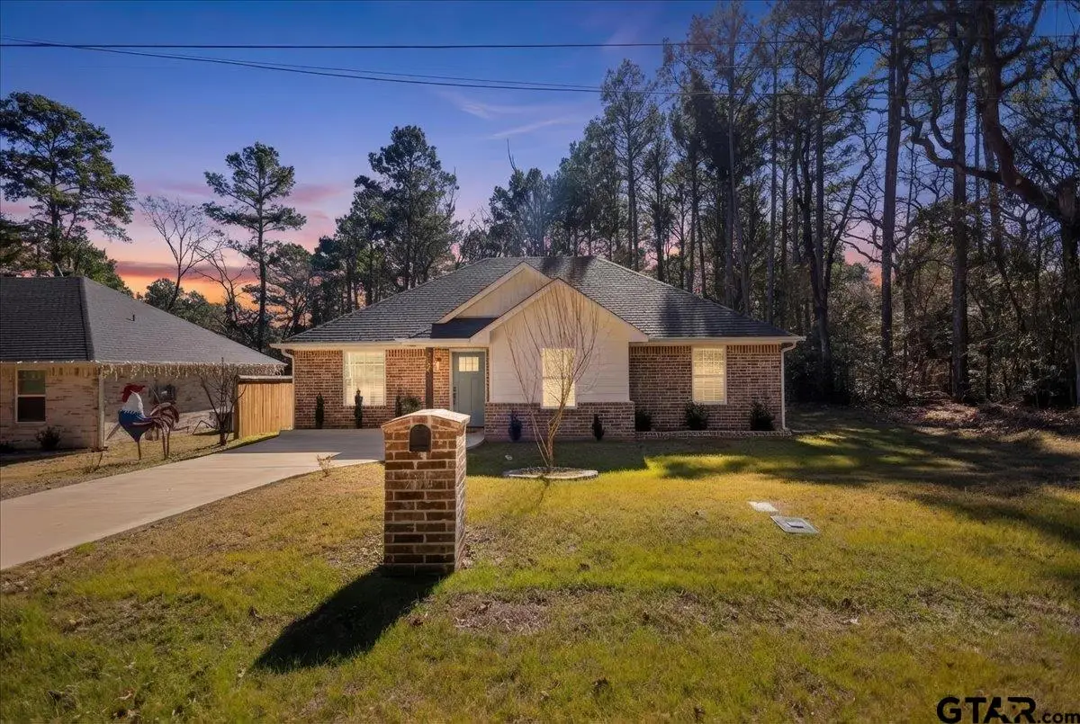 234 Sabinal Dr., Bullard, TX 75757 - #1