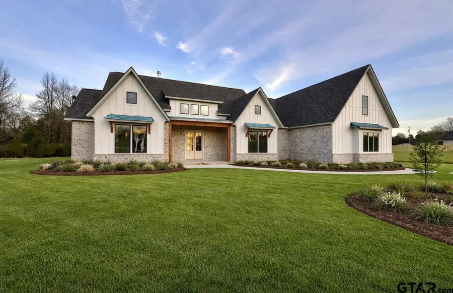 159 Mila Ln, Gladewater, TX 75647 - #2