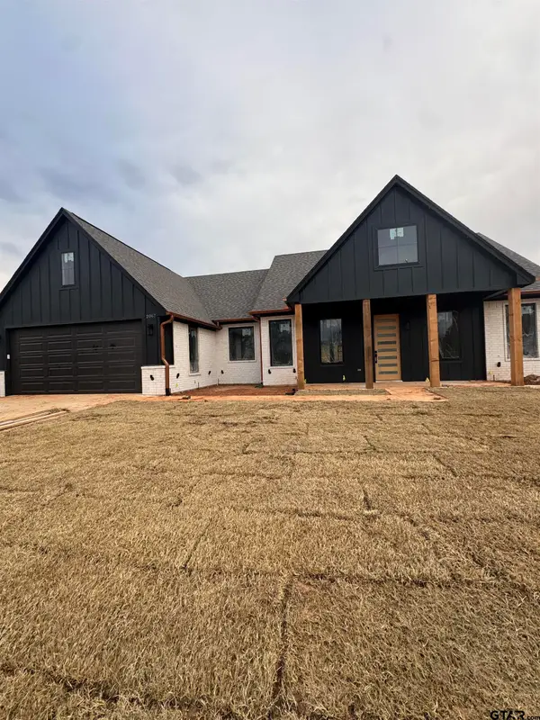 2067 County Road 2138, Troup, TX 75789