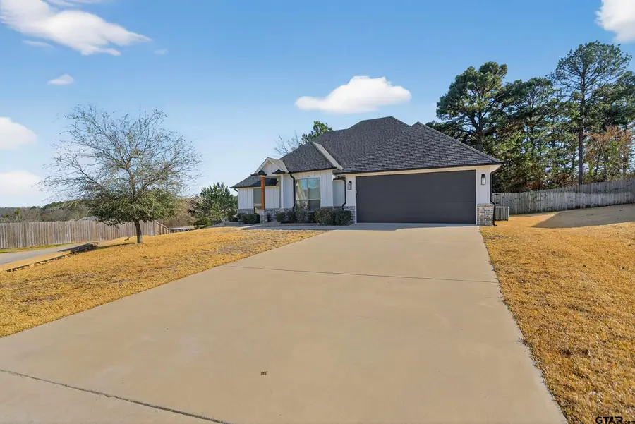 7373 Hearthstone Ln, Tyler, TX 75703 - #3