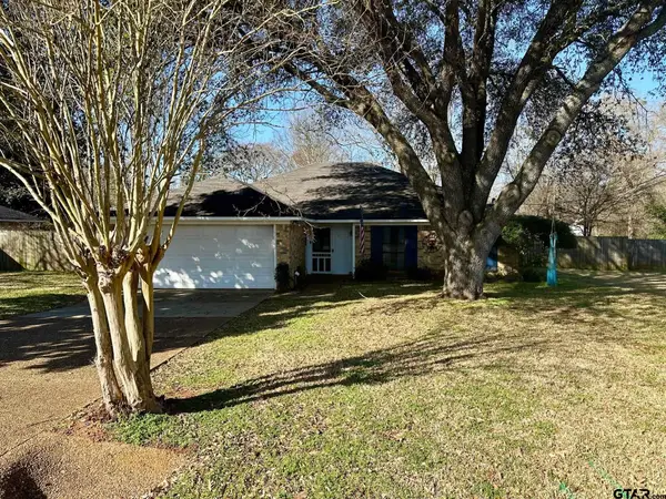 708 Quail Ln, Whitehouse, TX 75791