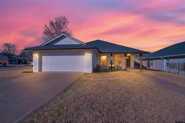 7032 La Hacienda, Flint, TX 75762