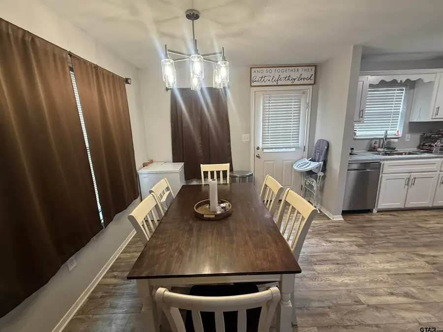 208 Sunny Ln, Mount Pleasant, TX 75455 - #3