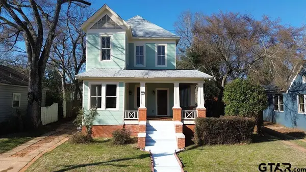 111 W Dallas St, Palestine, TX 75801