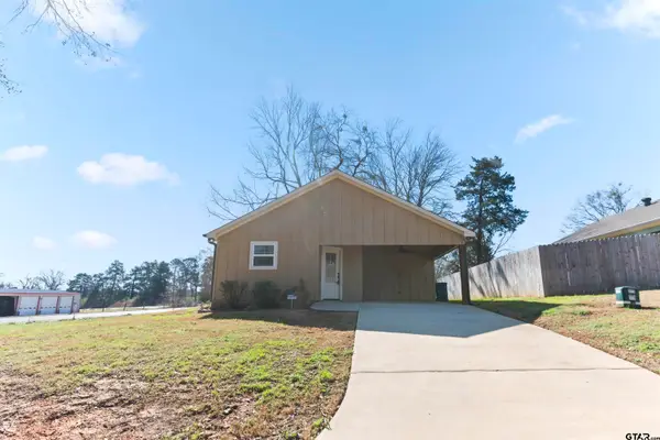 106 Hutto, Troup, TX 75789