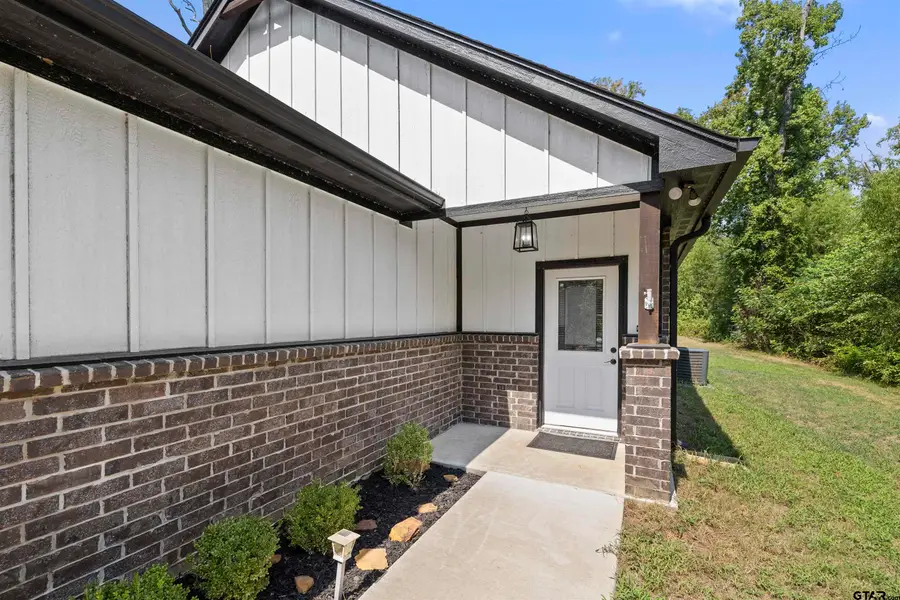 9710 W Lakeshore Dr, Tyler, TX 75709 - #3