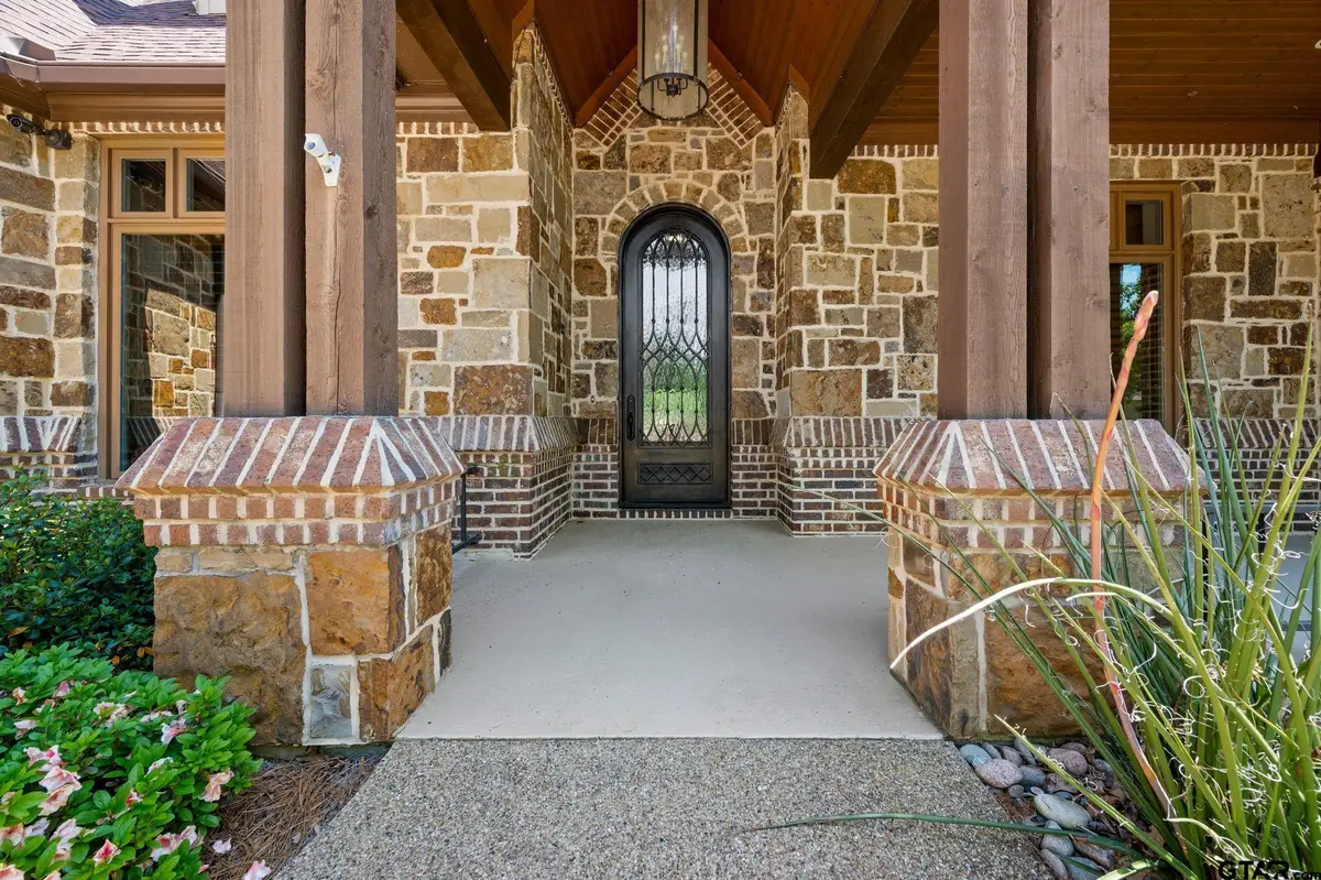 5581 Nancy Circle, Chandler, TX 75758 - #1