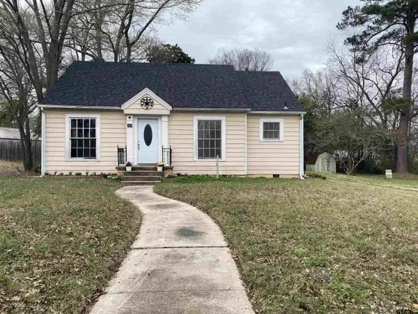 309 E Park, Overton, TX 75684