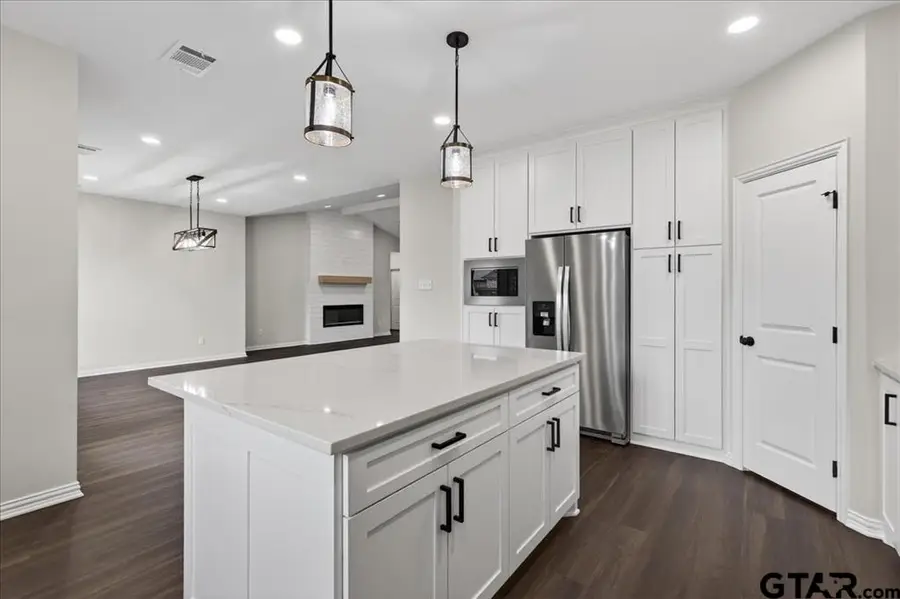 117 Bexar, Mabank, TX 75147 - #3