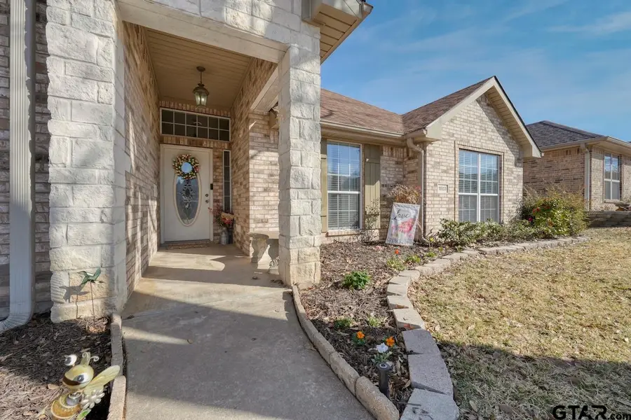 1803 Park Place, Mineola, TX 75773 - #2