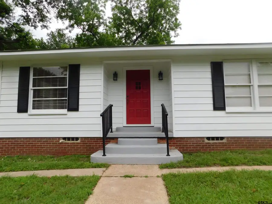 316 N NEWSOM, Mineola, TX 75773 - #2