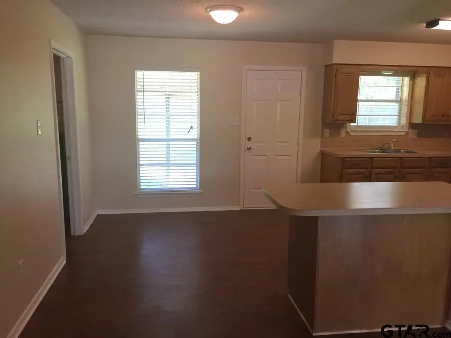 1408/1410 N NEWSOM, Mineola, TX 75773 - #3