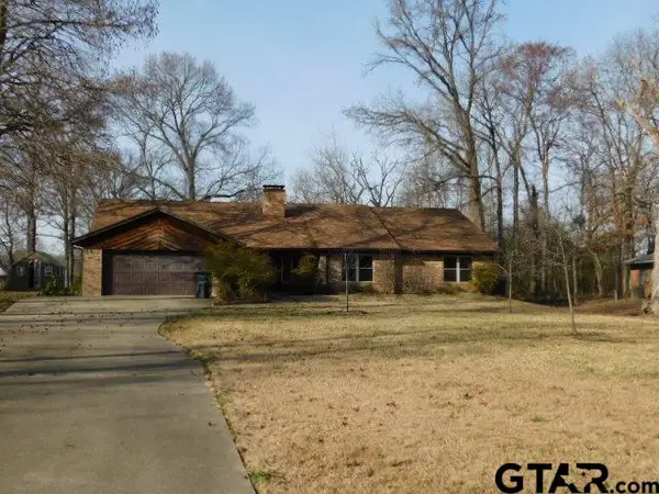 615 Private Road 5881, Yantis, TX 75497