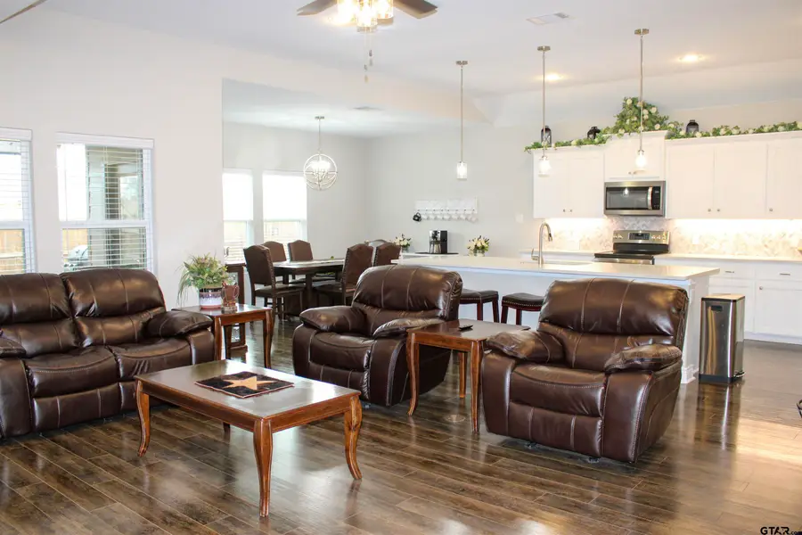 510 Ellis Place Drive, Greenville, TX 75402 - #3