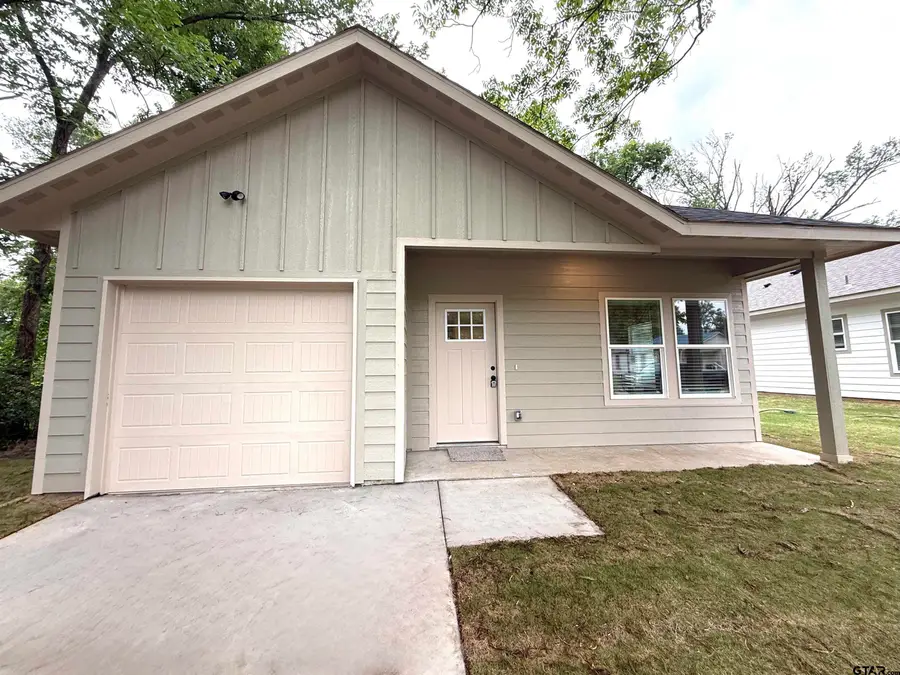 409 Carter, Sulphur Springs, TX 75482 - #2