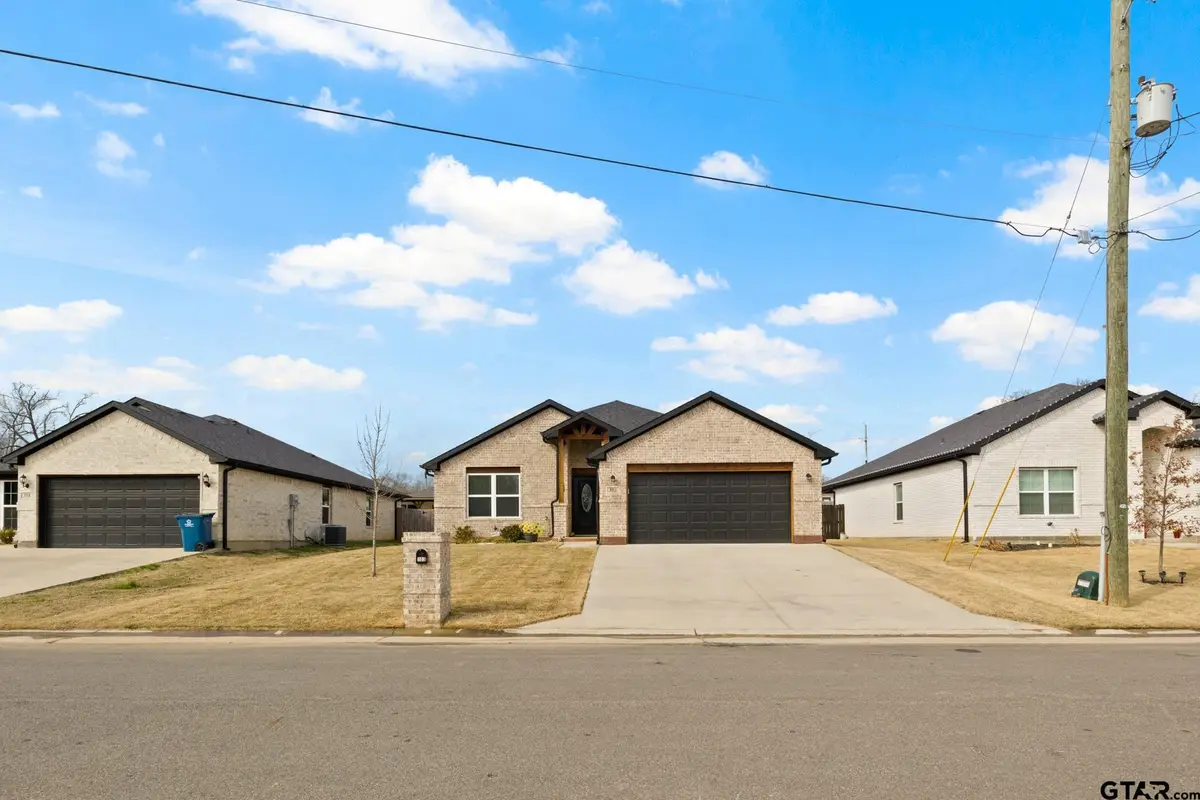 103 St. James, Mount Pleasant, TX 75455 - #1