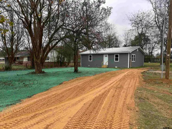 304 Fisher Street, Alto, TX 75925