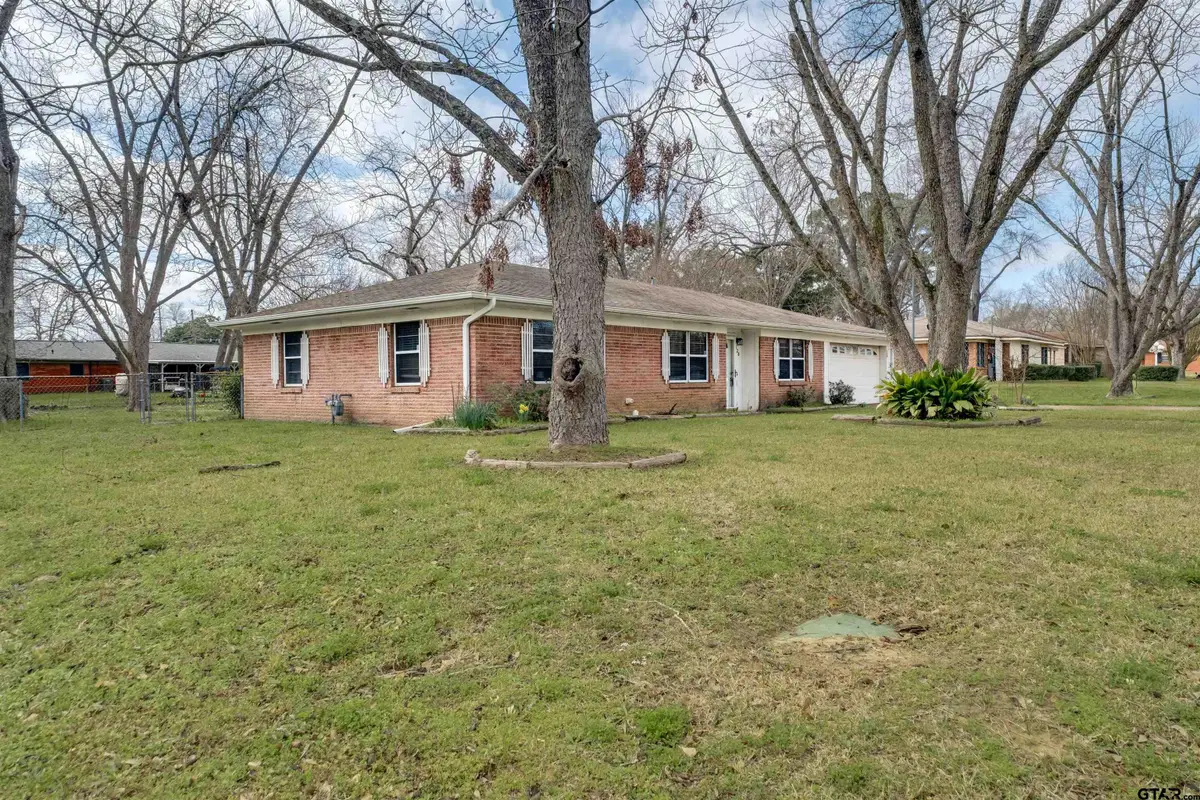 128 Clearview Dr, Palestine, TX 75803 - #1
