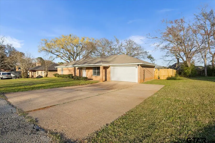 897 Christopher Dr, Whitehouse, TX 75791 - #3