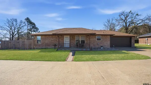 221 Private Road 8774, Ben Wheeler, TX 75754